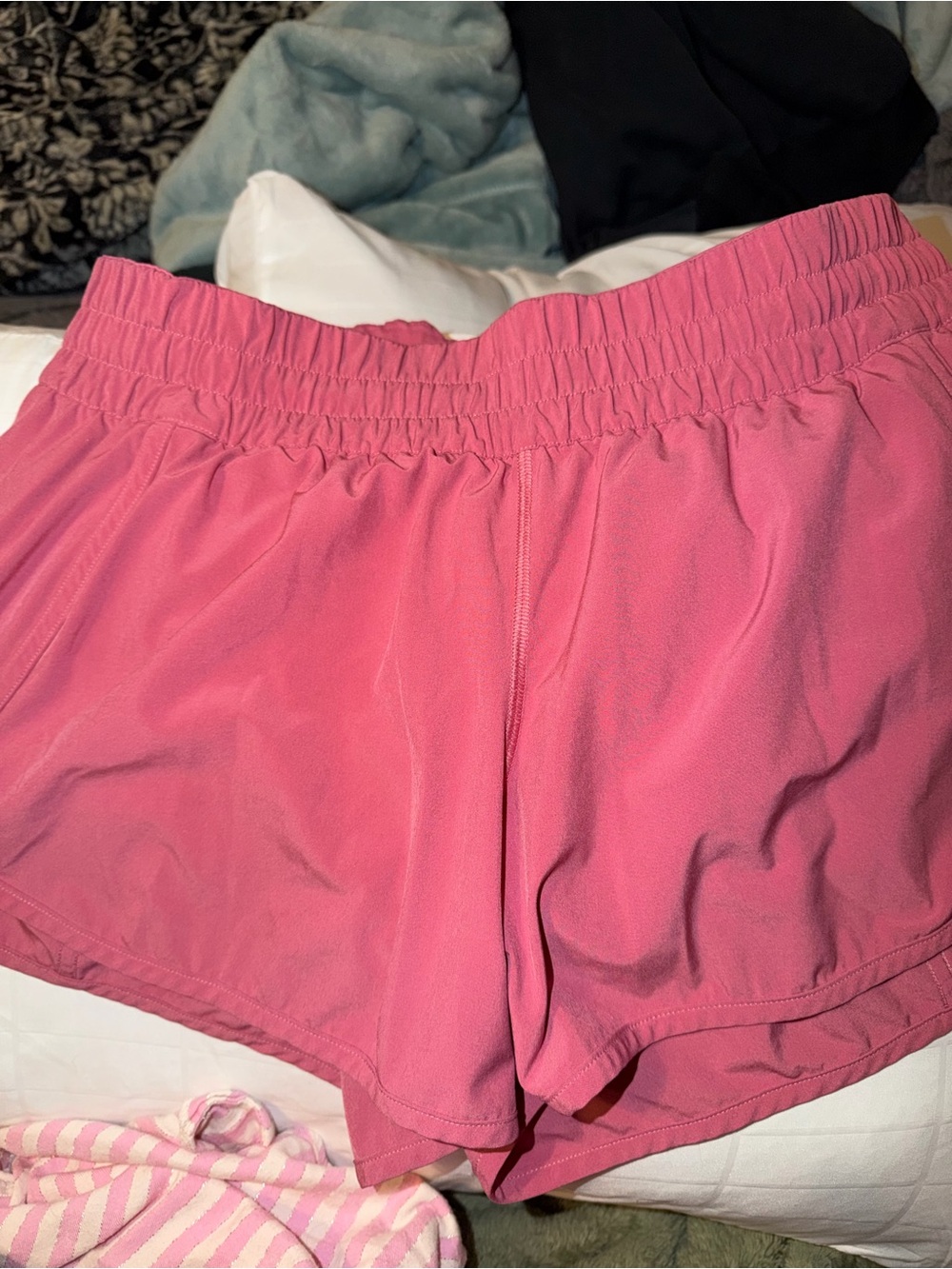 Lululemon Women's Athletic Pink Elastic-Waist Shorts
